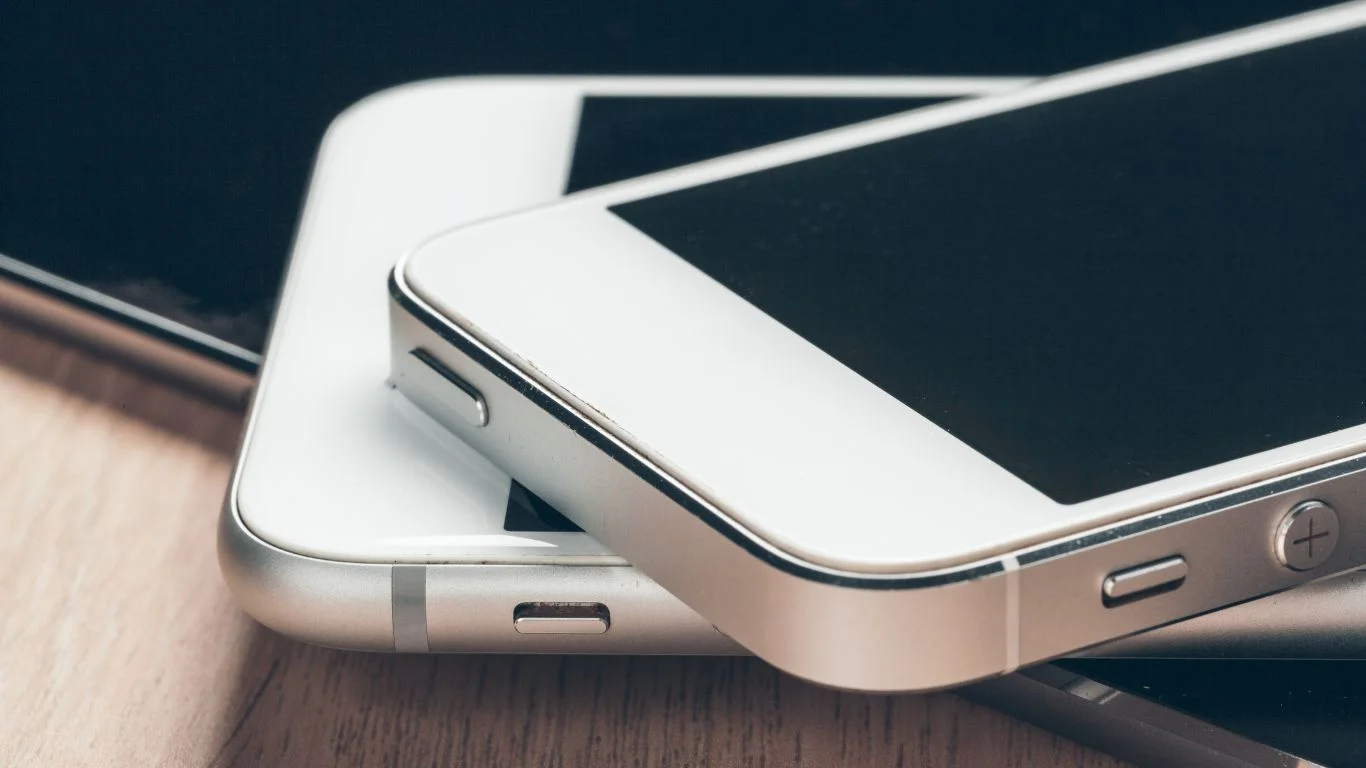 Is the iPhone SE Still Worth Buying in 2025
